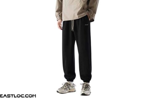 Quần jogger cotton chữ thêu bo chun